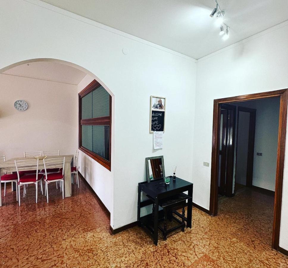 Love Loft Casa Vacanza Lecco Exterior photo